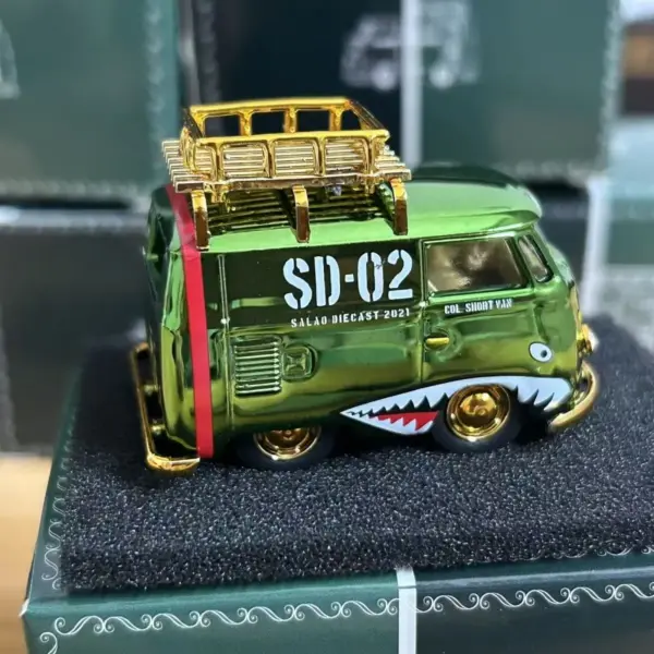 Diecast VW T1 Shark Pattern Model Green - Image 4