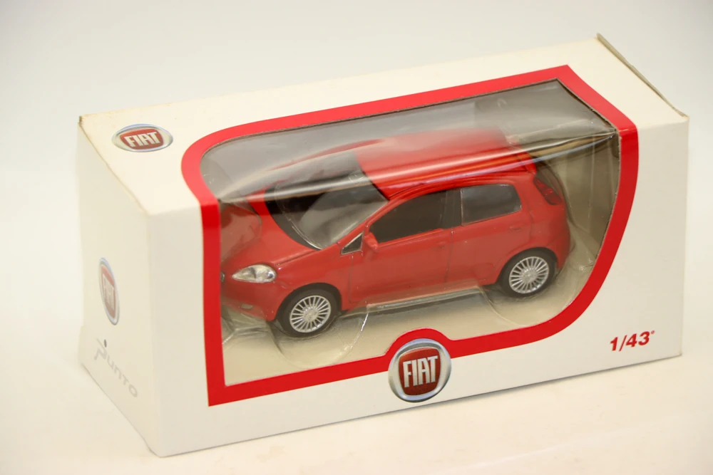 1:43 Scale Fiat Grande Punto Diecast Model 6 1:43 Scale Fiat Grande Punto Diecast Model - Image 6