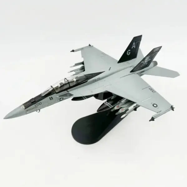 1/72 F/A-18 Hornet VFA-103 Diecast Model - Image 6