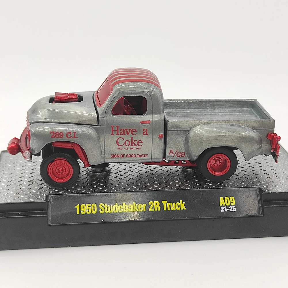 1950 Studebaker 2R Diecast Model Truck 1:64 3 1950 Studebaker 2R Diecast Model Truck 1:64 - Image 3