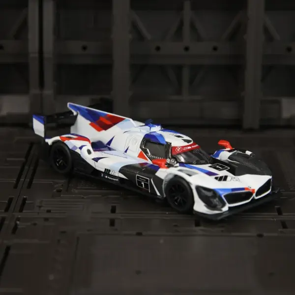 BMW M Hybrid V8 1:45 Alloy Diecast Model - Image 3