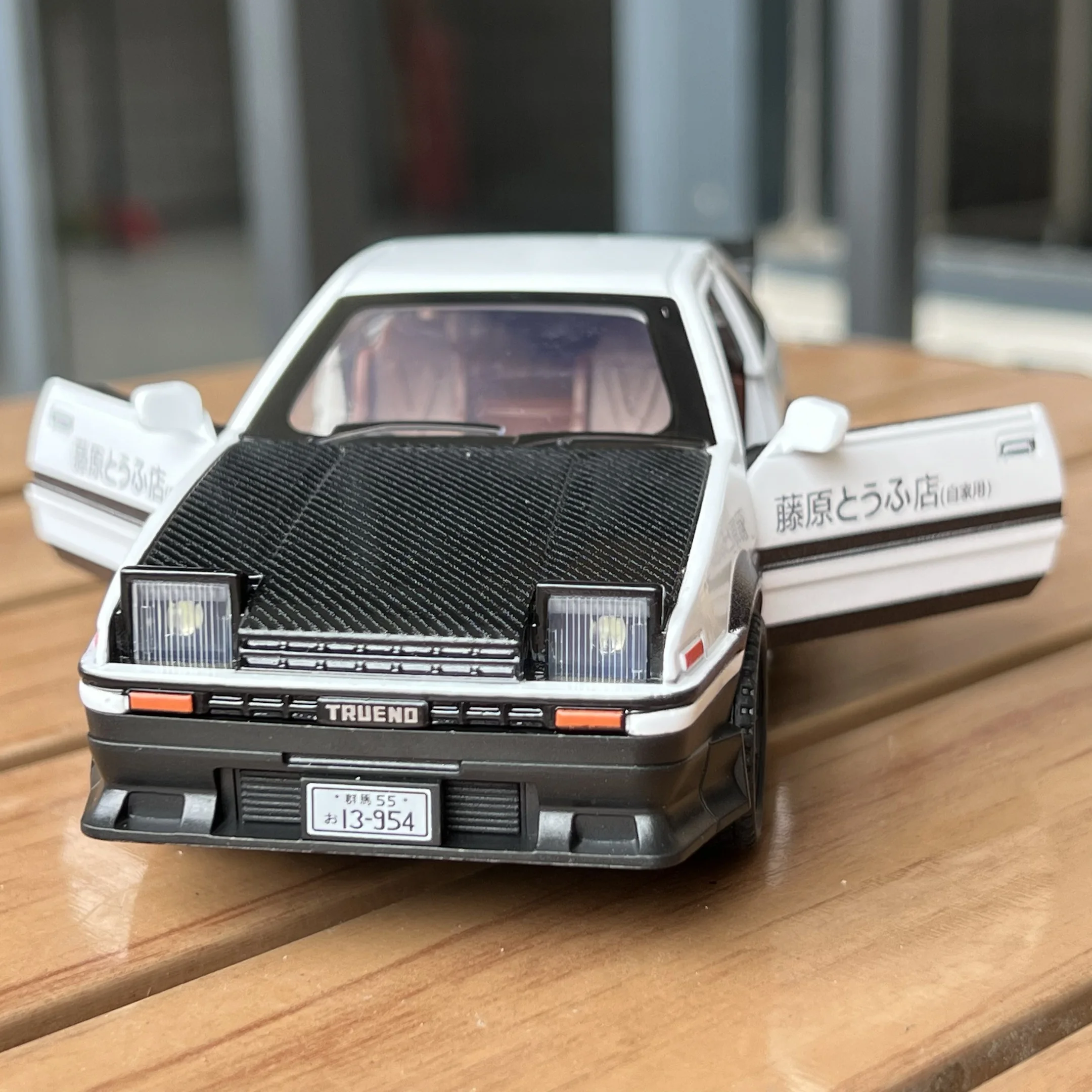 1:32 Toyota AE86 Diecast Model Car 6 1:32 Toyota AE86 Diecast Model Car - Image 6