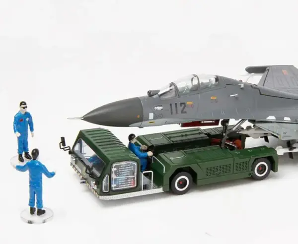 1/72 Scale Diecast Aircraft Tractor Model - Image 6