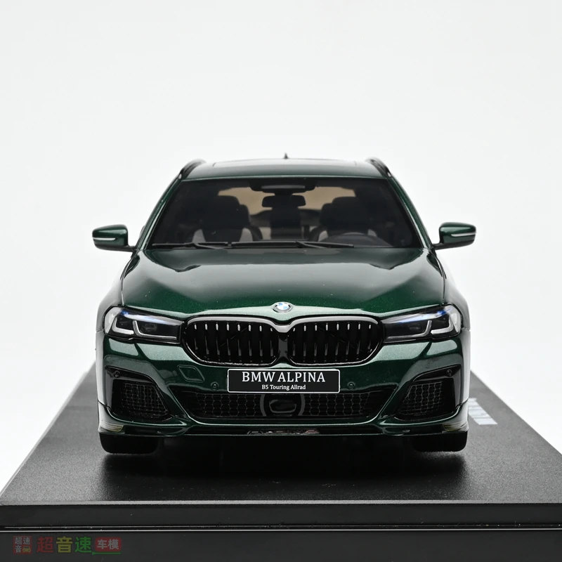 1:18 Scale BMW GT475 ALPINA B5 Touring Model 4 1:18 Scale BMW GT475 ALPINA B5 Touring Model - Image 4