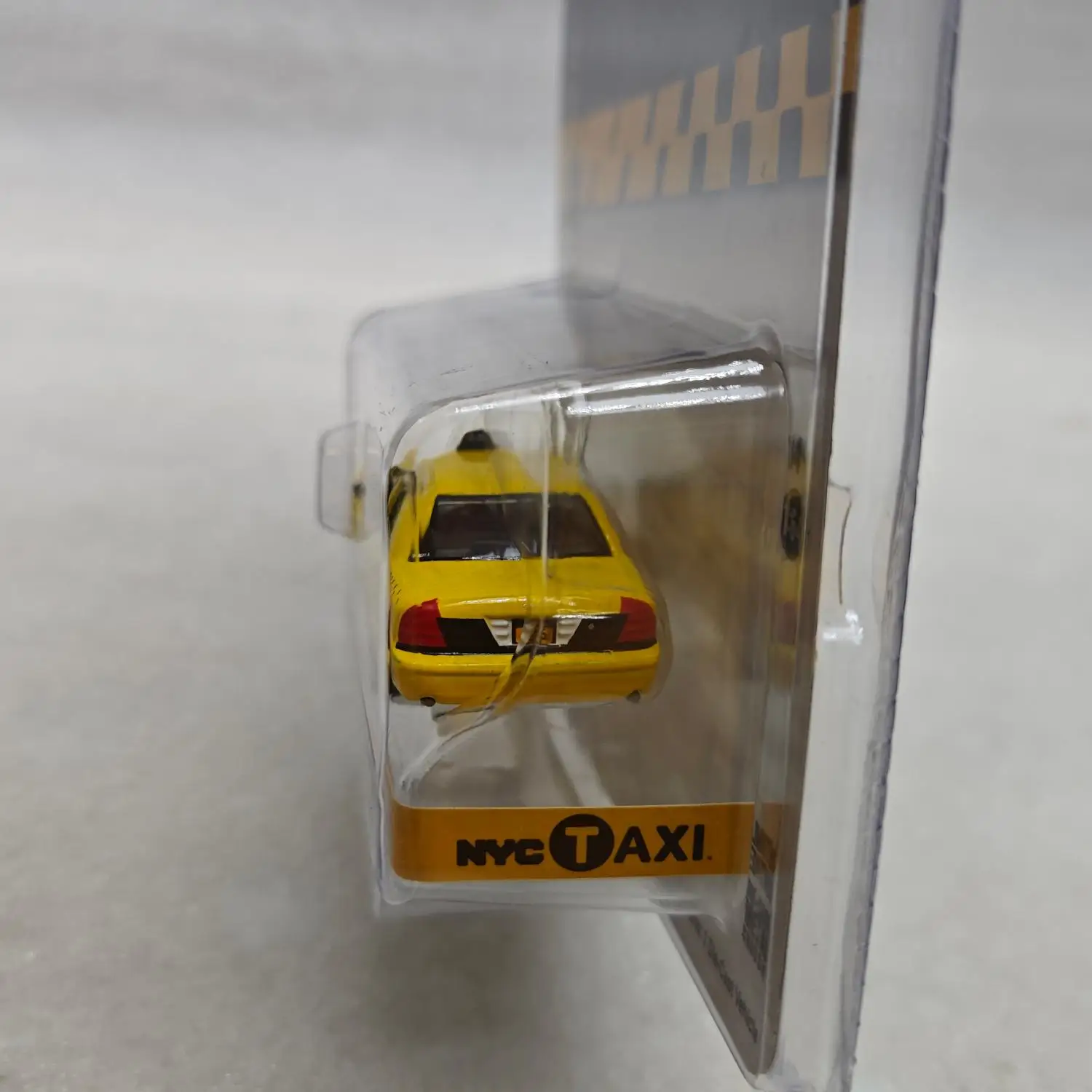 2011 Ford Crown Victoria NYC Taxi Model 4 2011 Ford Crown Victoria NYC Taxi Model - Image 4