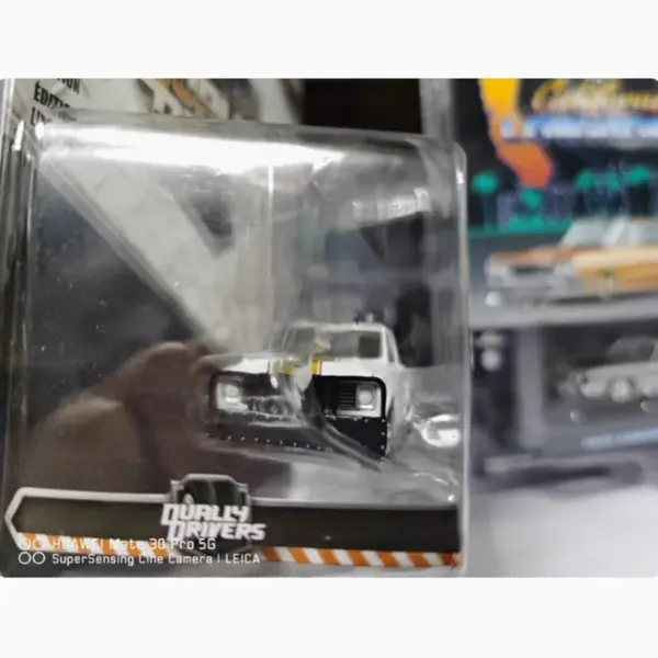 1972 C-30 Dually Wrecker Diecast Model - Image 5