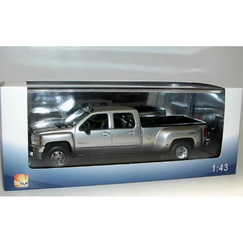 2011 Chevrolet Silverado 3500HD 1:43 Model 5 2011 Chevrolet Silverado 3500HD 1:43 Model - Image 5