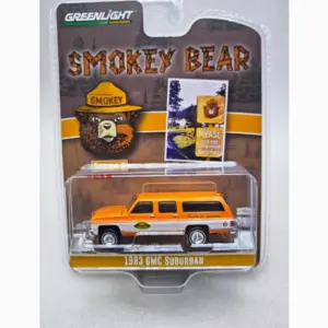 GreenLight 1:64 GMC Suburban Model Collection 11 Sff912154d13741dda5106f68360ff7e16