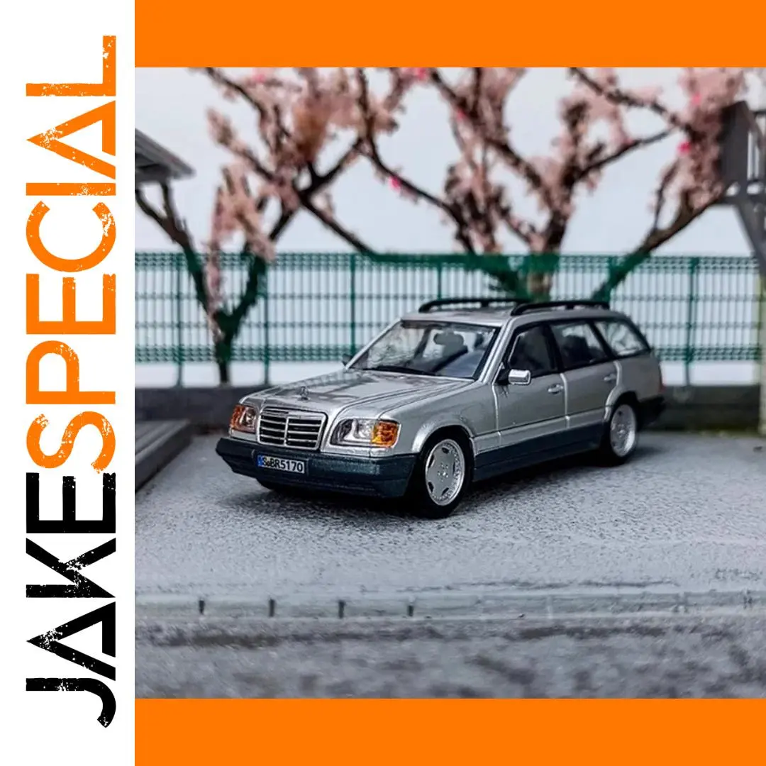 Mortal 1:64 Benz S124 Station Wagon Model 1 Mortal 1:64 Benz S124 Station Wagon Model