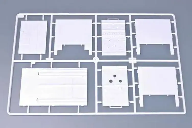 American Lafrance Eagle Fire Pumper Model Kit 1:25 16 American Lafrance Eagle Fire Pumper Model Kit 1:25 - Image 16