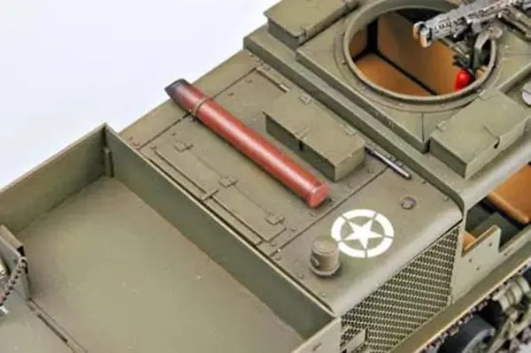 US M4 High Speed Tractor Model Kit 1/35 Scale - Image 5