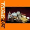 Unassembled 1/35 Resin Military Refugee Boy Figure