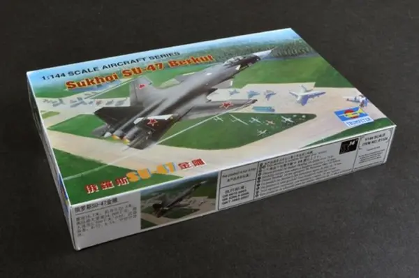 Soviet Sukhoi SU-47 Berkut 1/144 Model Kit - Image 2