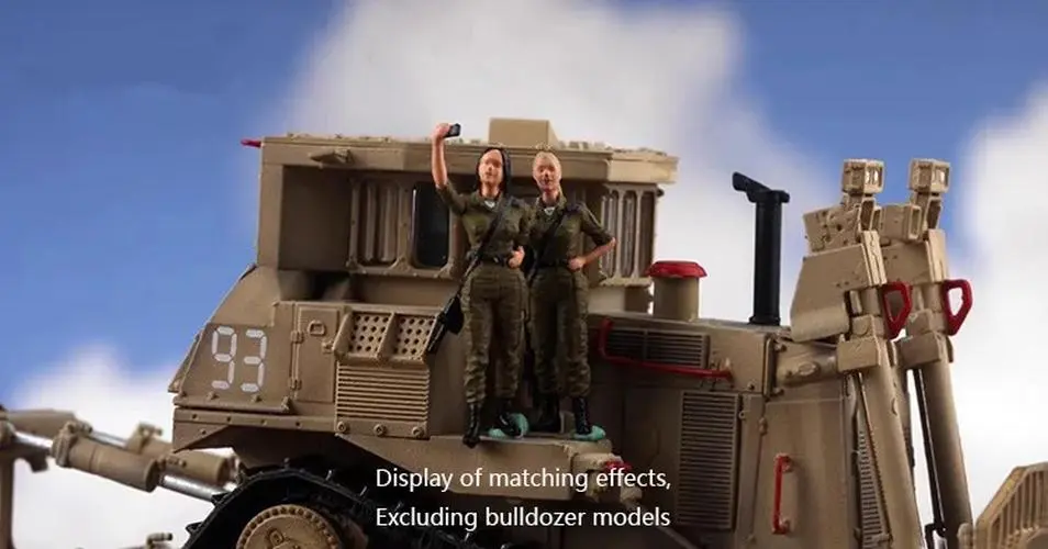 1/72 Israeli Female Soldier Model Set (2pcs) 3 1/72 Israeli Female Soldier Model Set (2pcs) - Image 3