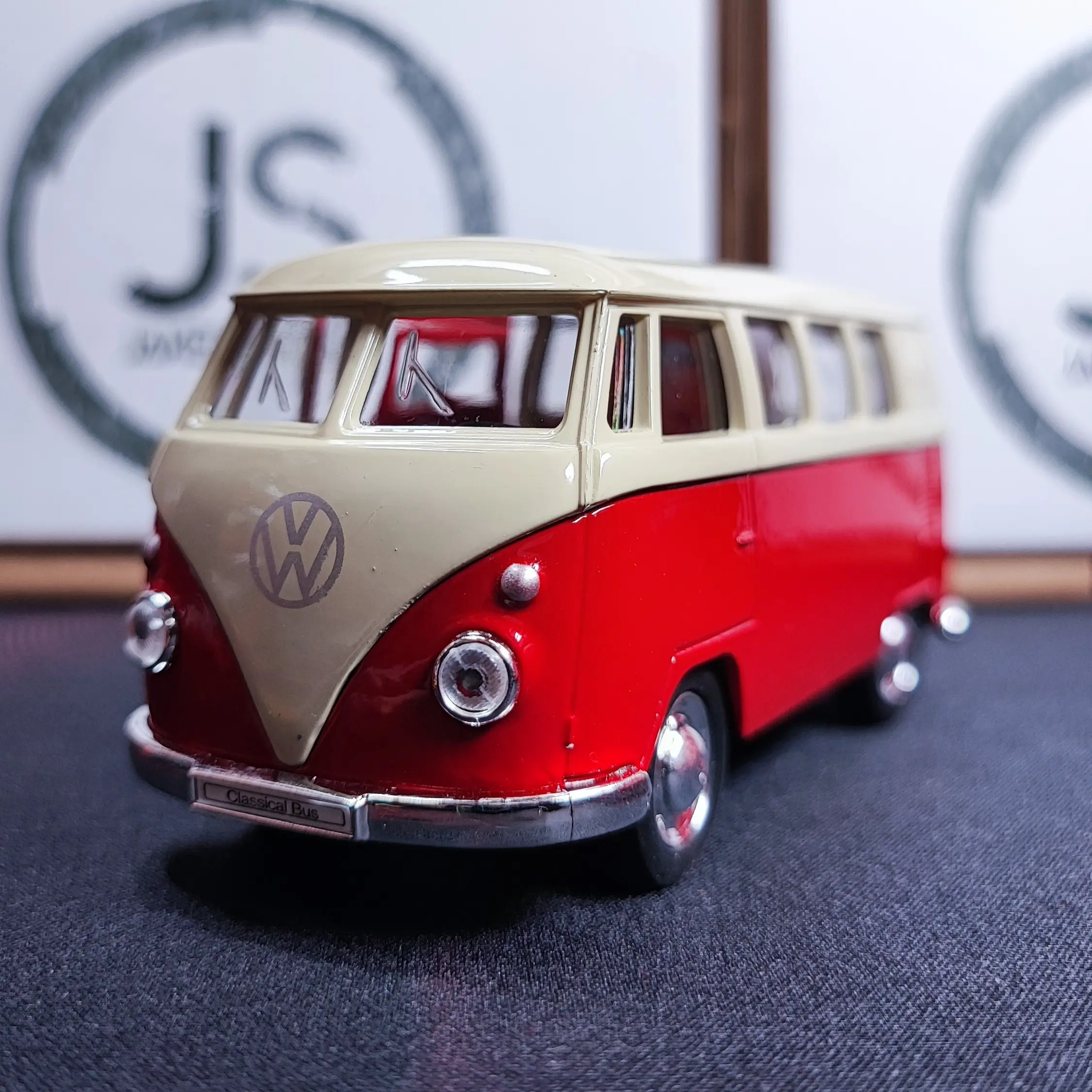 WELLY 1:36 Diecast Volkswagen T1 Bus Model 10 WELLY 1:36 Diecast Volkswagen T1 Bus Model - Image 10