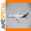1:200 Scale B737-800 Model Aircraft