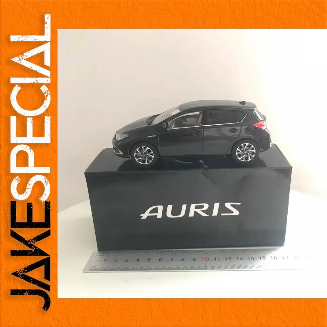 1/30 Scale Toyota Auris Diecast Model Collectible 1 1/30 Scale Toyota Auris Diecast Model Collectible
