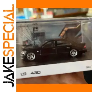 Leuxes LS430 1/64 Scale Black Car Model