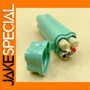 Vibrant Teal Flip-top Cigarette Case Kit