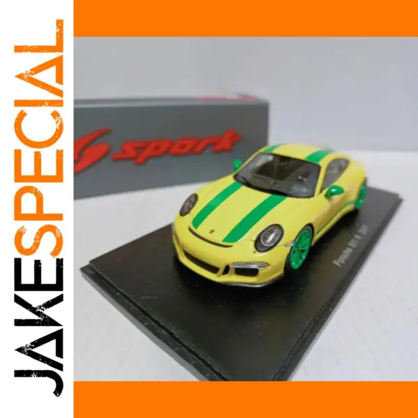 Spark 1/43 Scale Porsche 911 R Model Car