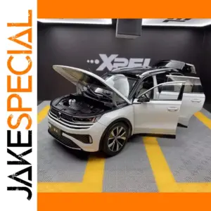 1:18 Faw Volkswagen Touche Diecast Model SUV