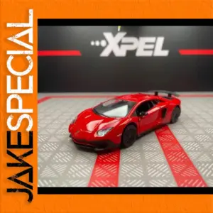 Lamborghini Aventador LP750-4 Diecast Model 1:36
