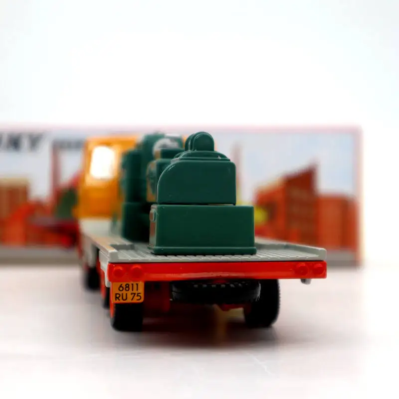 Atlas Dinky Toys 569P Berliet Truck Model 5 Atlas Dinky Toys 569P Berliet Truck Model - Image 5