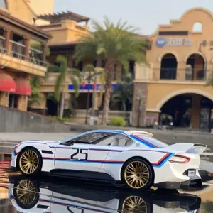 BMW 3.0 CSL Hommage R 1:24 Diecast Model 20 H43c499c83bc34e30aab3ec30da4e3b98o