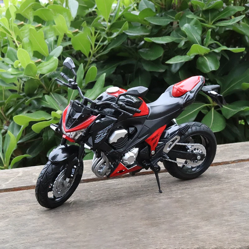 1:12 Scale Kawasaki Z800 Racing Motorcycle Model 4 1:12 Scale Kawasaki Z800 Racing Motorcycle Model - Image 4