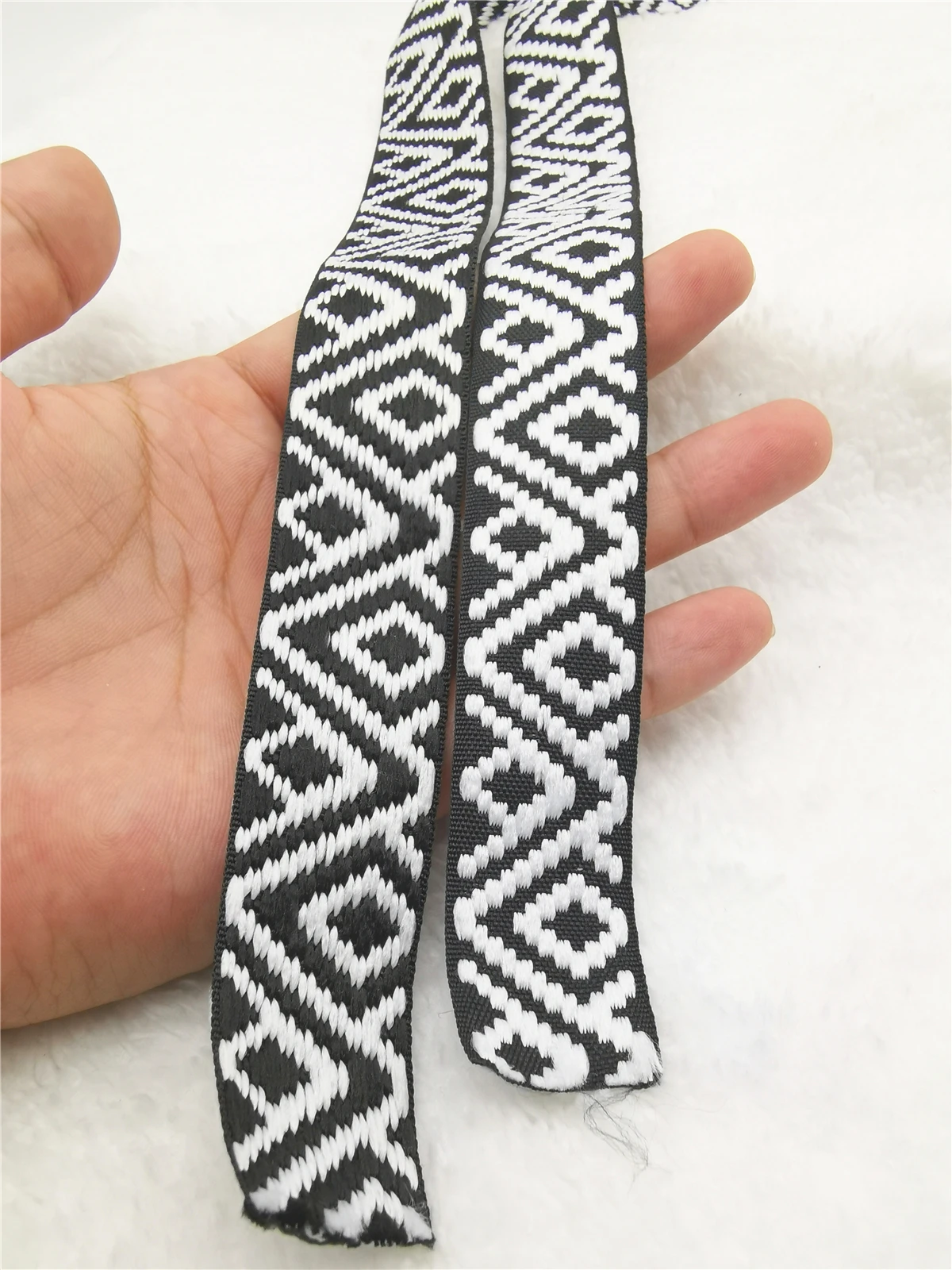 1 Inch Geometric Jacquard Ribbon 5 Yards Roll 5 1 Inch Geometric Jacquard Ribbon 5 Yards Roll - Image 5