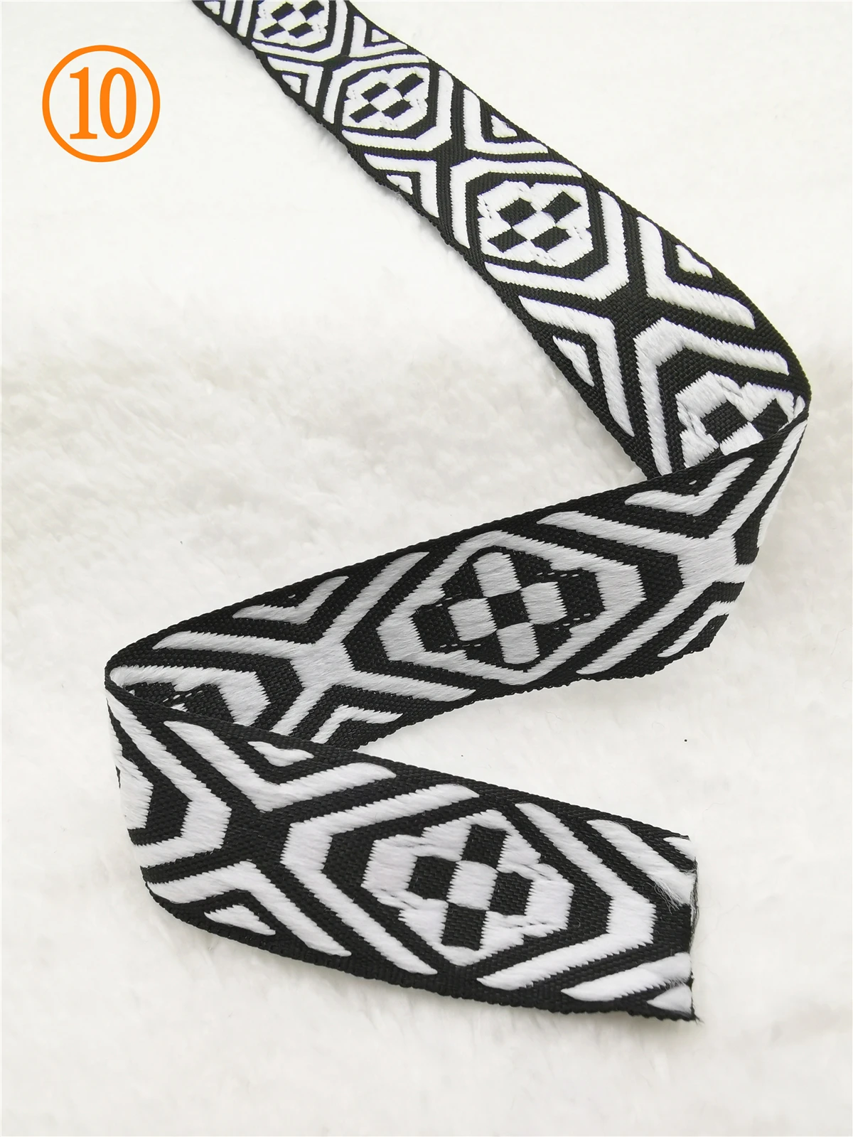 1 Inch Geometric Jacquard Ribbon 5 Yards Roll 8 1 Inch Geometric Jacquard Ribbon 5 Yards Roll - Image 8