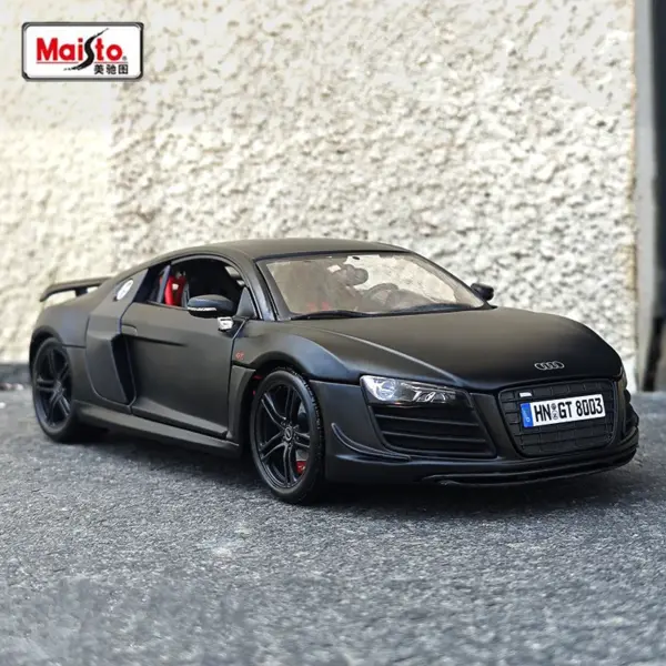 Maisto Audi R8 GT V10 1:18 Diecast Model - Image 7