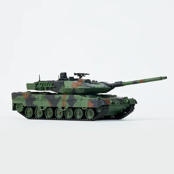 MASSDI 1/64 Scale Leopard 2A6 Tank Model - Image 3