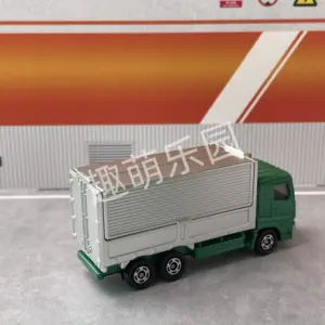 Takara Tomy Tomica No.31 UD Trucks Quon Model 11 S0112fb958f8a4fd292c1b47e5b9ff2f4I