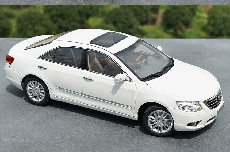 1:18 Scale GAC Toyota Camry 2008 Die-cast Model 8 1:18 Scale GAC Toyota Camry 2008 Die-cast Model - Image 8