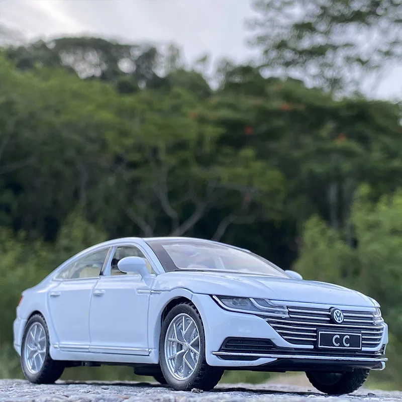 1:32 Volkswagen Arteon CC Diecast Model Car 5 1:32 Volkswagen Arteon CC Diecast Model Car - Image 5