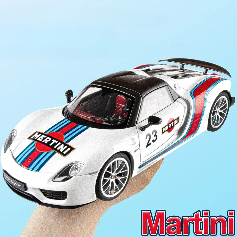 Porsche 918 Martini 1:18 Scale Diecast Model 4 Porsche 918 Martini 1:18 Scale Diecast Model - Image 4