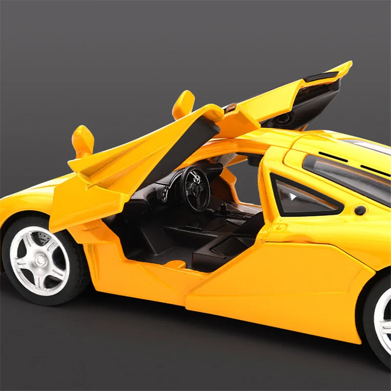 1:32 Scale Silver Alloy Sports Car Model 3 1:32 Scale Silver Alloy Sports Car Model - Image 3
