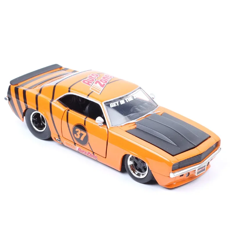 1969 Chevrolet Camaro Diecast Model 1:24 Scale 6 1969 Chevrolet Camaro Diecast Model 1:24 Scale - Image 6