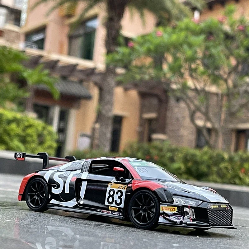 1:32 Scale Audi R8 LMS Cup Racing Cars Set 3 1:32 Scale Audi R8 LMS Cup Racing Cars Set - Image 3