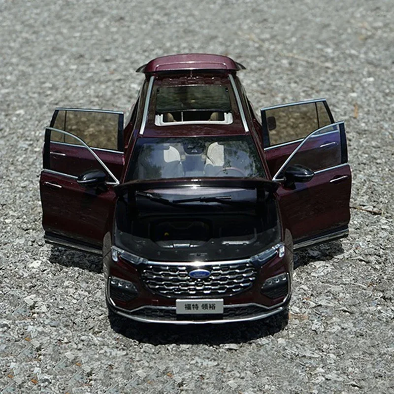 1/18 Scale Burgundy FORD EQUATOR Diecast Model 3 1/18 Scale Burgundy FORD EQUATOR Diecast Model - Image 3