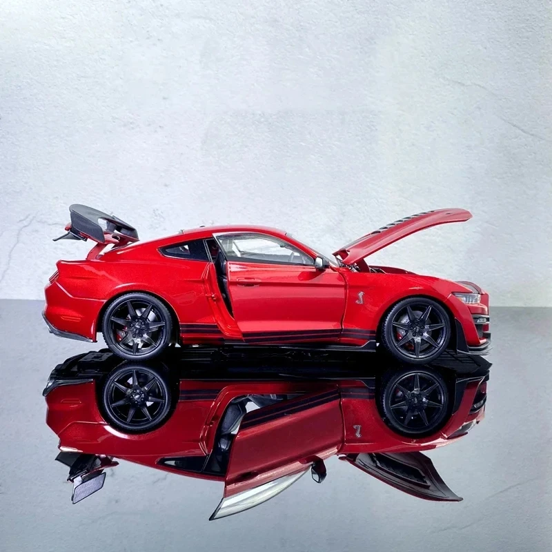 2020 Ford Mustang Shelby GT500 Diecast Model 4 2020 Ford Mustang Shelby GT500 Diecast Model - Image 4