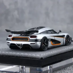 1:64 Koenigsegg One:1 Model by TOMICA 42 S1845c4bda53e4315b08a6ff63c740c54x