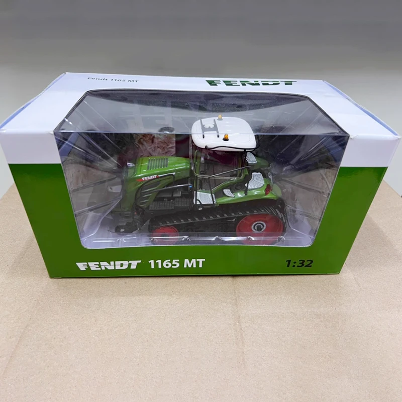 Diecast Fendt 1165 MT Tractor Model 1/32 Scale 6 Diecast Fendt 1165 MT Tractor Model 1/32 Scale - Image 6
