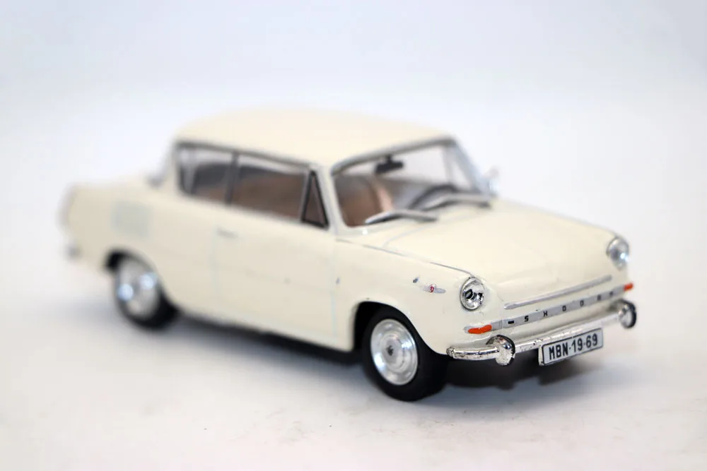 Skoda 1100 MBX 1/43 Scale Diecast Model 2 Skoda 1100 MBX 1/43 Scale Diecast Model - Image 2