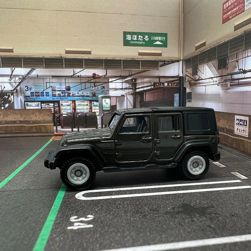 Jeep Wrangler Diecast Model 7 cm Dark Gray 4 Jeep Wrangler Diecast Model 7 cm Dark Gray - Image 4