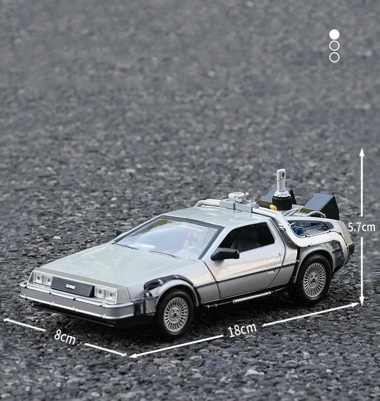 WELLY 1:24 Diecast DMC-12 DeLorean Model 6 WELLY 1:24 Diecast DMC-12 DeLorean Model - Image 6