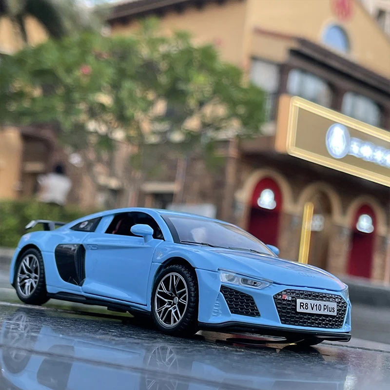 1:32 Audi R8 V10 Plus Diecast Model Car 6 1:32 Audi R8 V10 Plus Diecast Model Car - Image 6