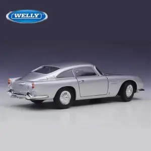 WELLY 1:24 Aston Martin DB5 Diecast Model