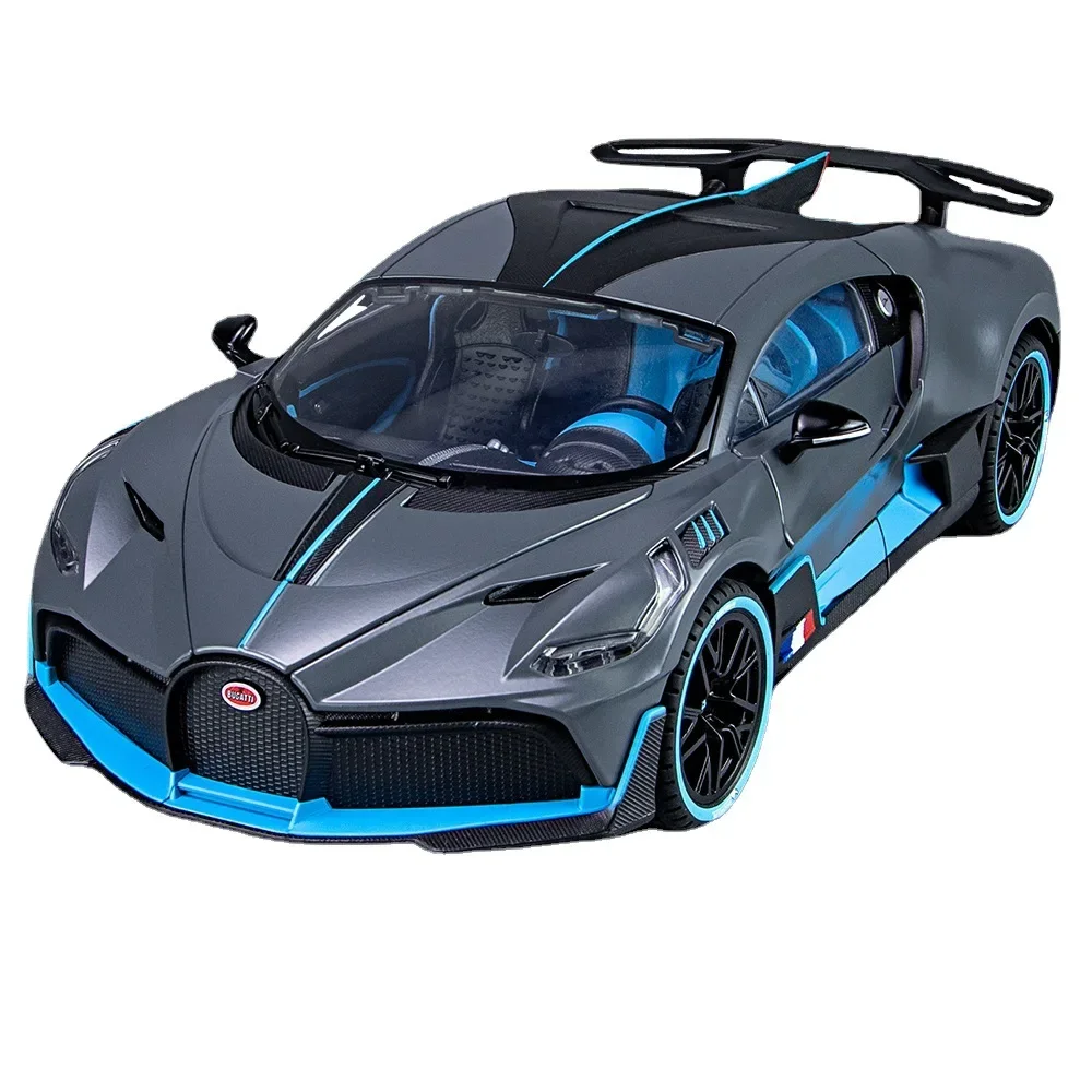 1:18 Bugatti Divo Diecast Model Black Blue 6 1:18 Bugatti Divo Diecast Model Black Blue - Image 6
